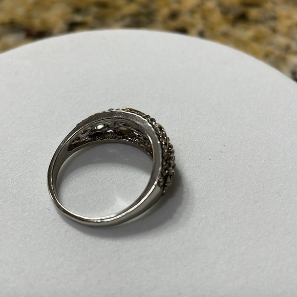 Infinity Rhinestone Gold Ring - Picture 10 of 13